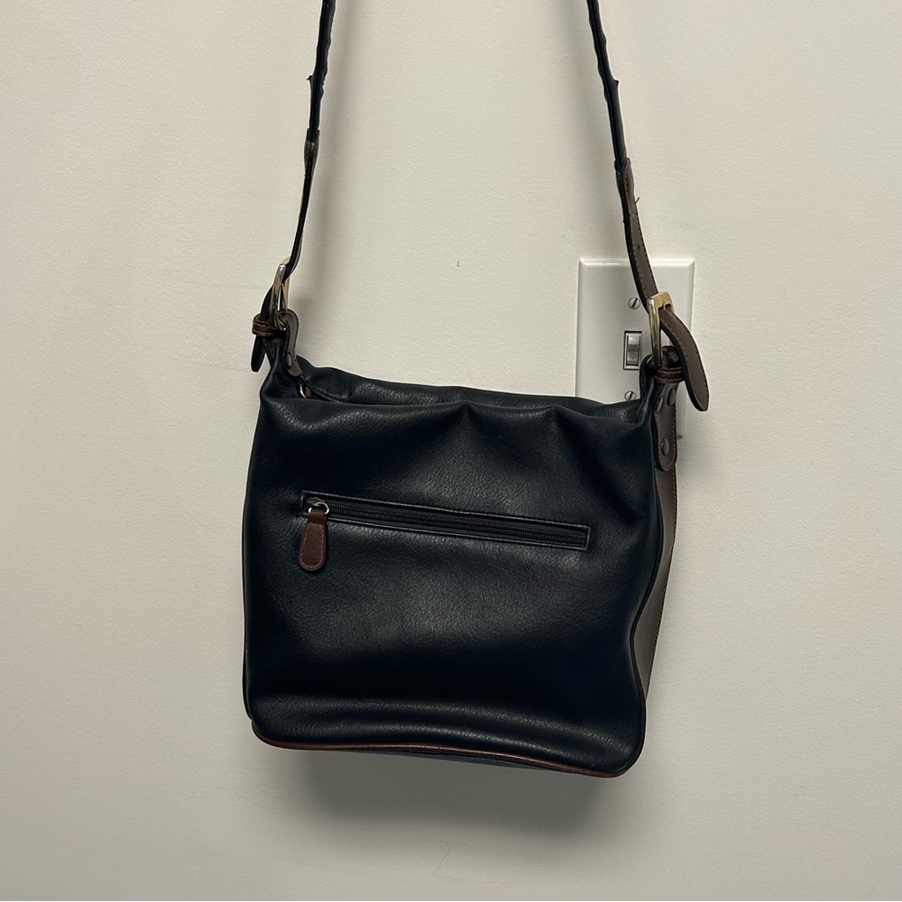 Carriage Club Crossbody purse black with brown trim - Picture 4 of 6